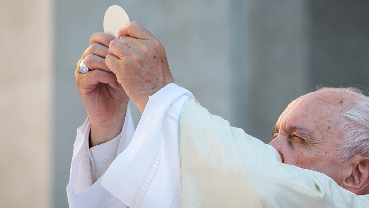 POPE CORPUS DOMINI