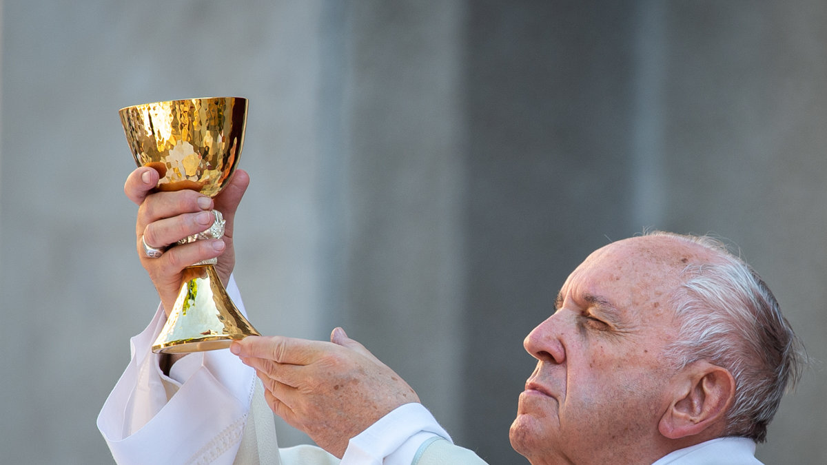 POPE CORPUS DOMINI