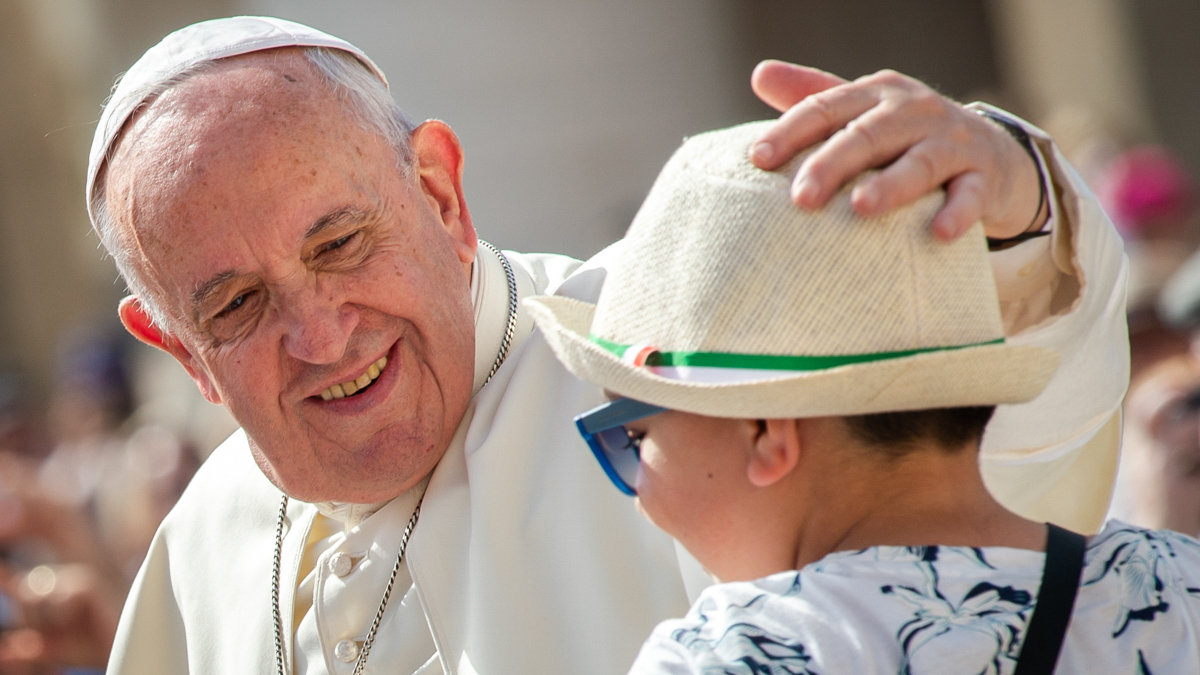 web2-amj1219-pfgaj1219-pope-audience-june-12-2019-antoine-mekary-am_6244.jpg