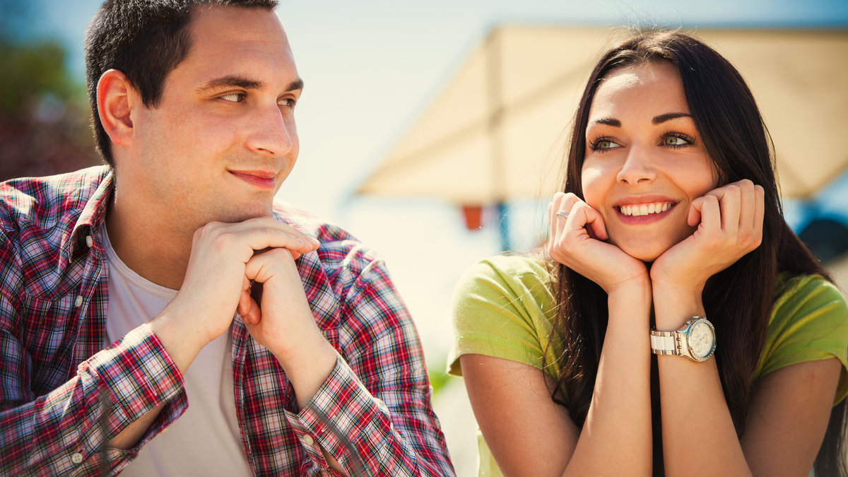 web2-young-couple-on-first-date-outdoor-shot-summer-day-shutterstock_140292490.jpg
