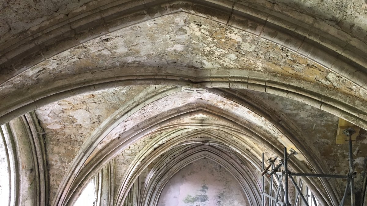 Abbaye de Longues-sur-Mer