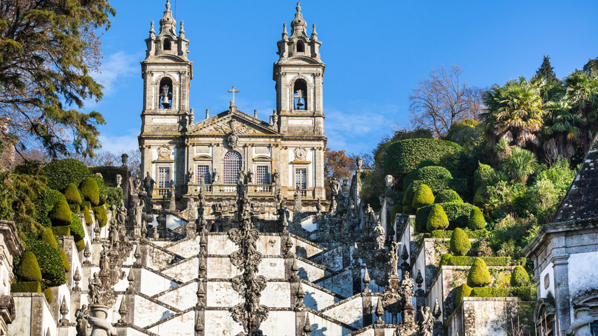 web-bom-jesus-do-monte-braga-di-dvoevnore-i-shutterstock.jpg