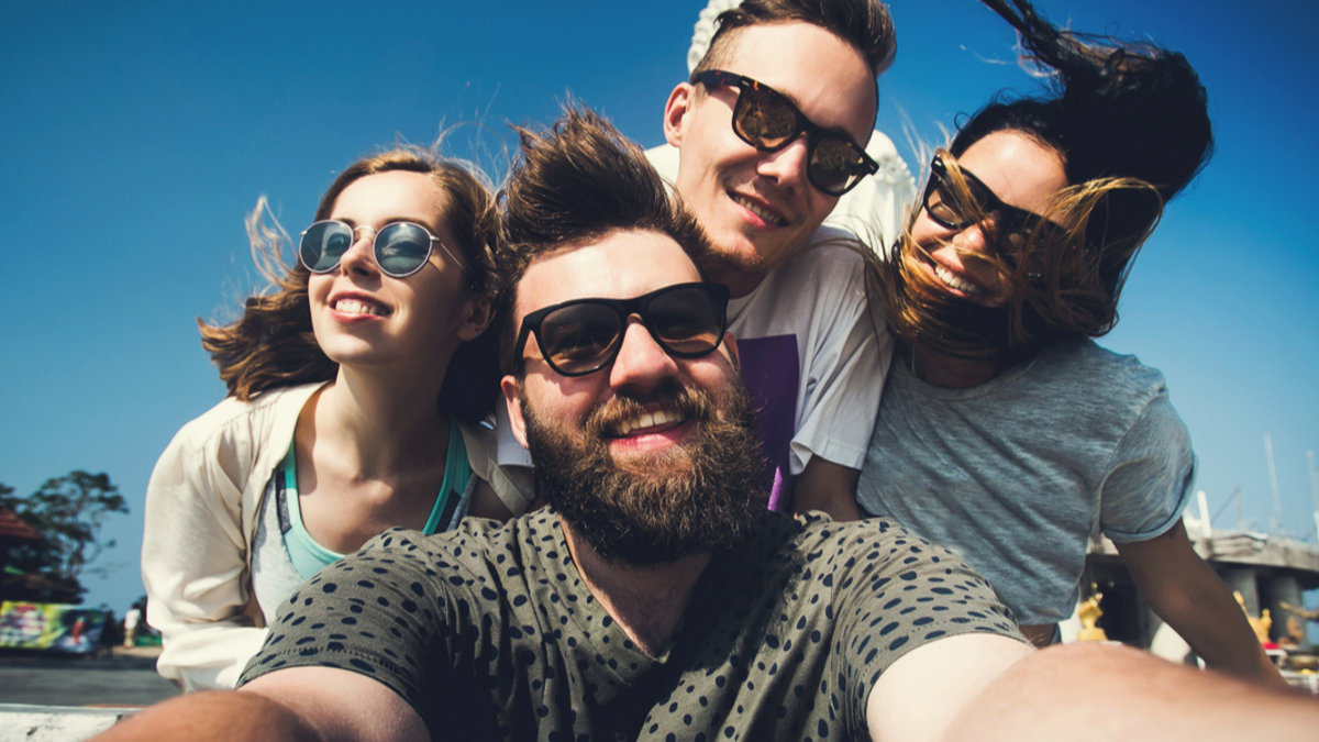web3-group-friends-selfie.jpg