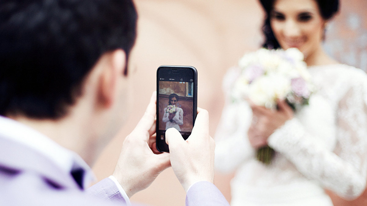 MODERN BRIDE