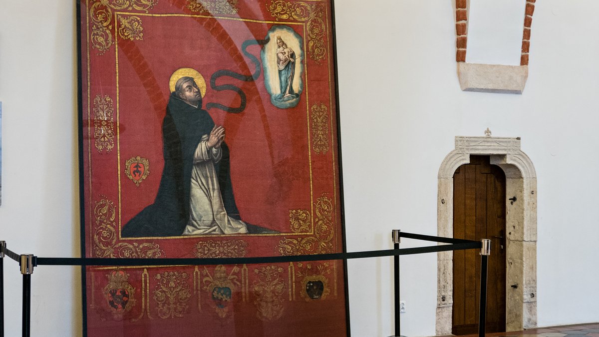 jacek-choragiew-kanonizacyjna.jpg
