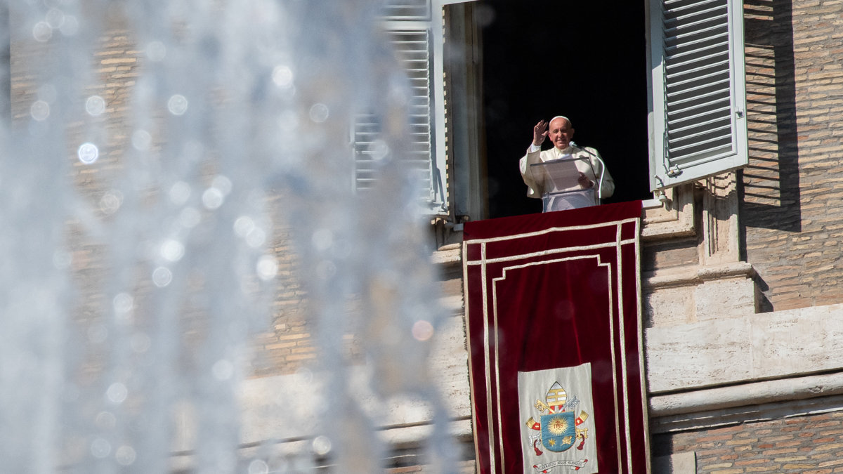 amangelus102719-pope-francis-angelus-antoine-mekary-aleteia-am_8162.jpg