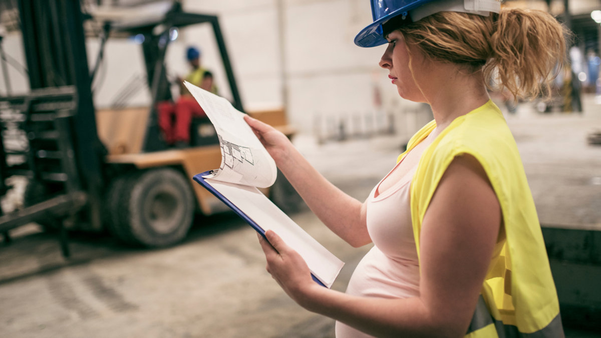 FACTORY WOMAN