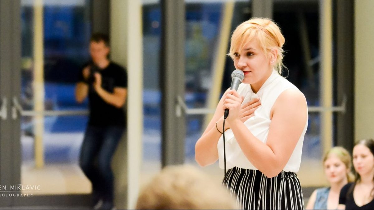 POLONA MEŽNAR
