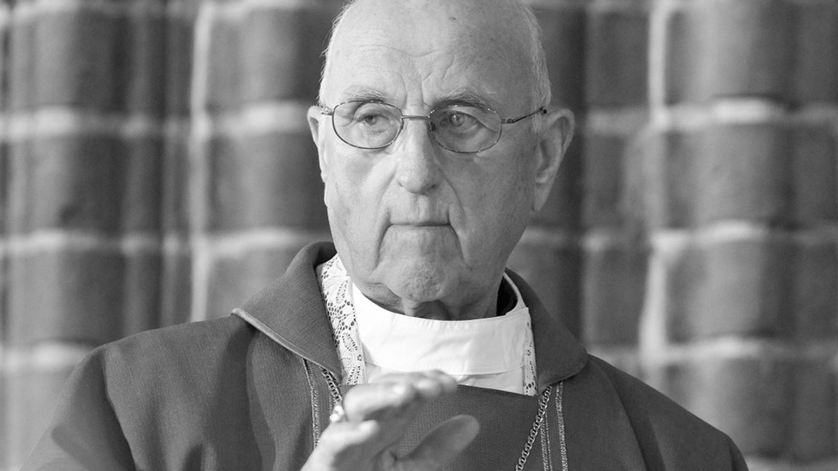 BISKUP BRONISŁAW DEMBOWSKI