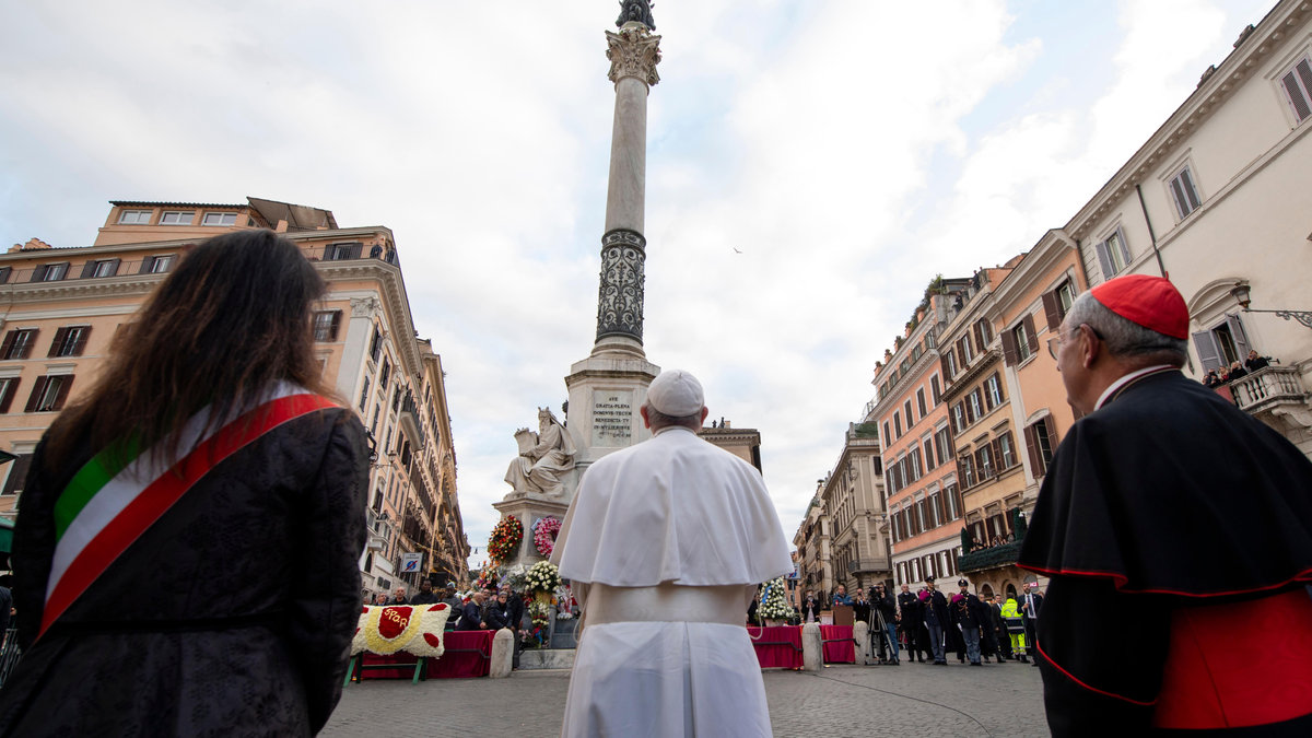 POPE FRANCIS Piazza di spagna