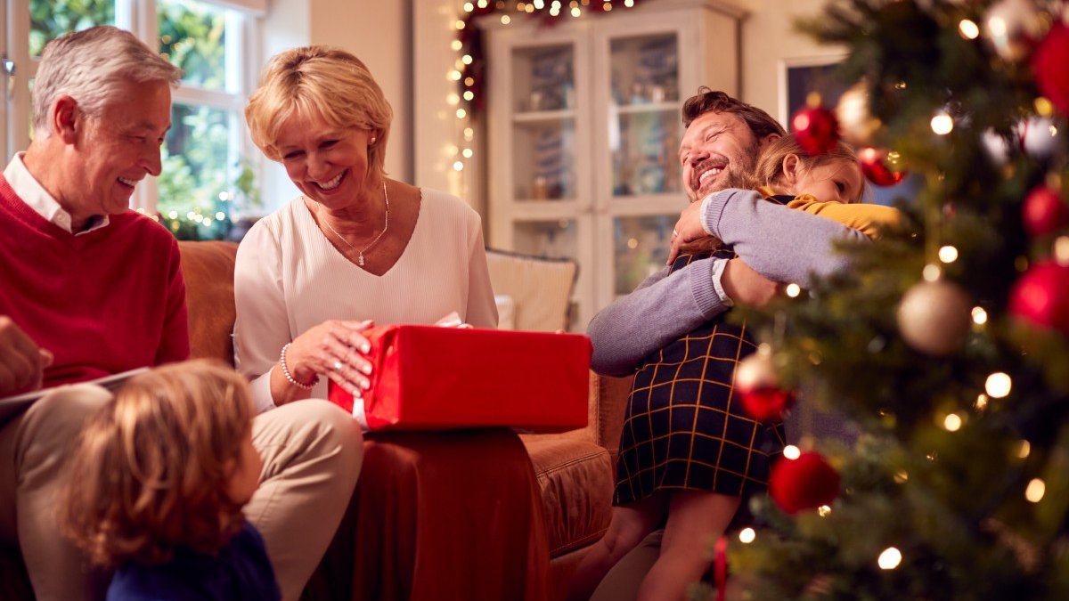 CHRISTMAS-FAMILY