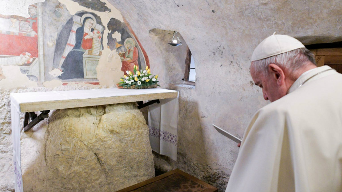 greccio-pope-francis-000_1mq2qv.jpg