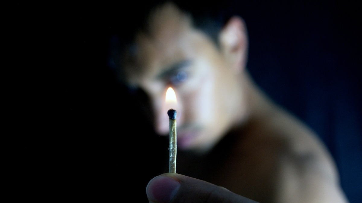WEB-MAN-LIGHT-MATCH-STRUGGLE-Jonathan Emmanuel Flores Tarello-CC