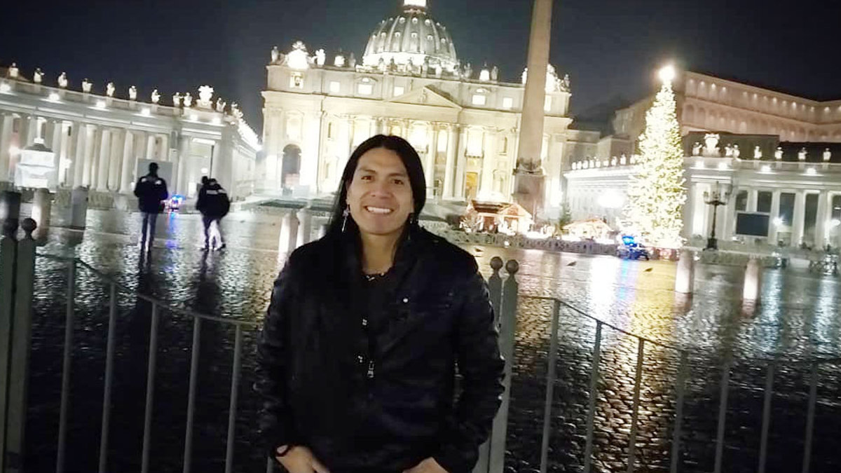 LEO ROJAS
