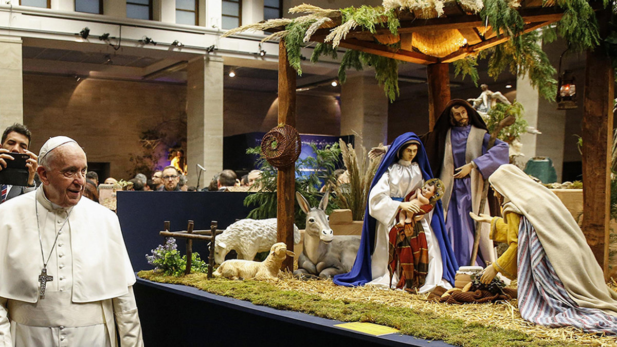 110 NATIVITY SCENES