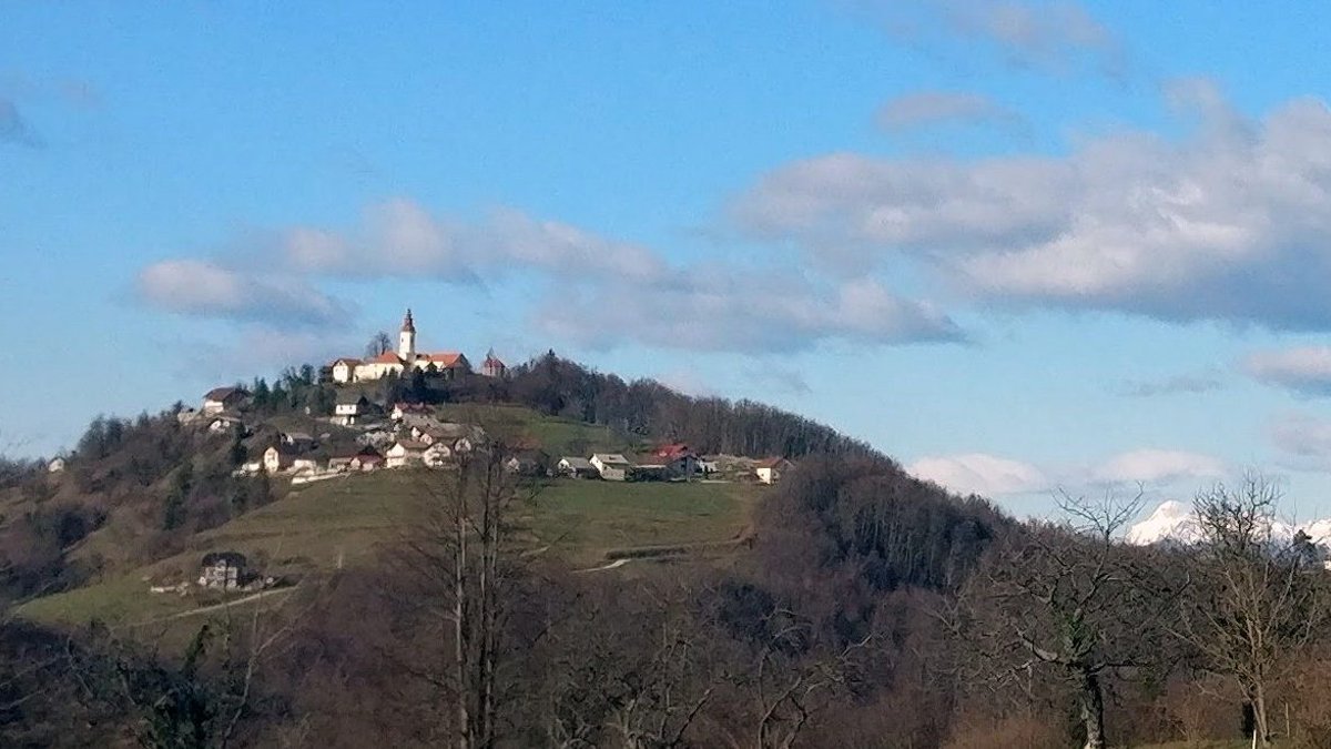 WEB3 PRIMSKOVO SLOVENIA URSKA MAKOVEC DRUZINA