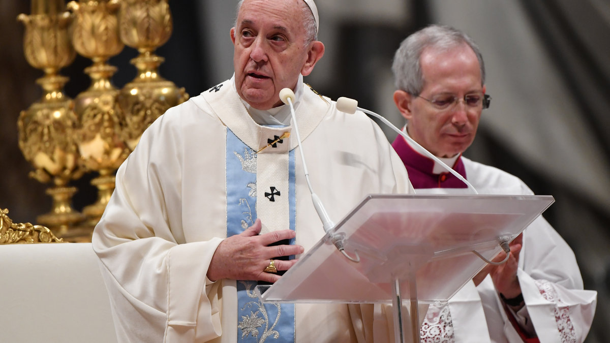 pope-francis-mass-mary-000_1ne0un.jpg