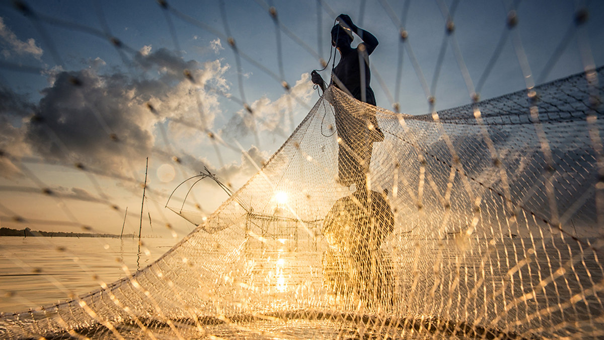 FISHING NET