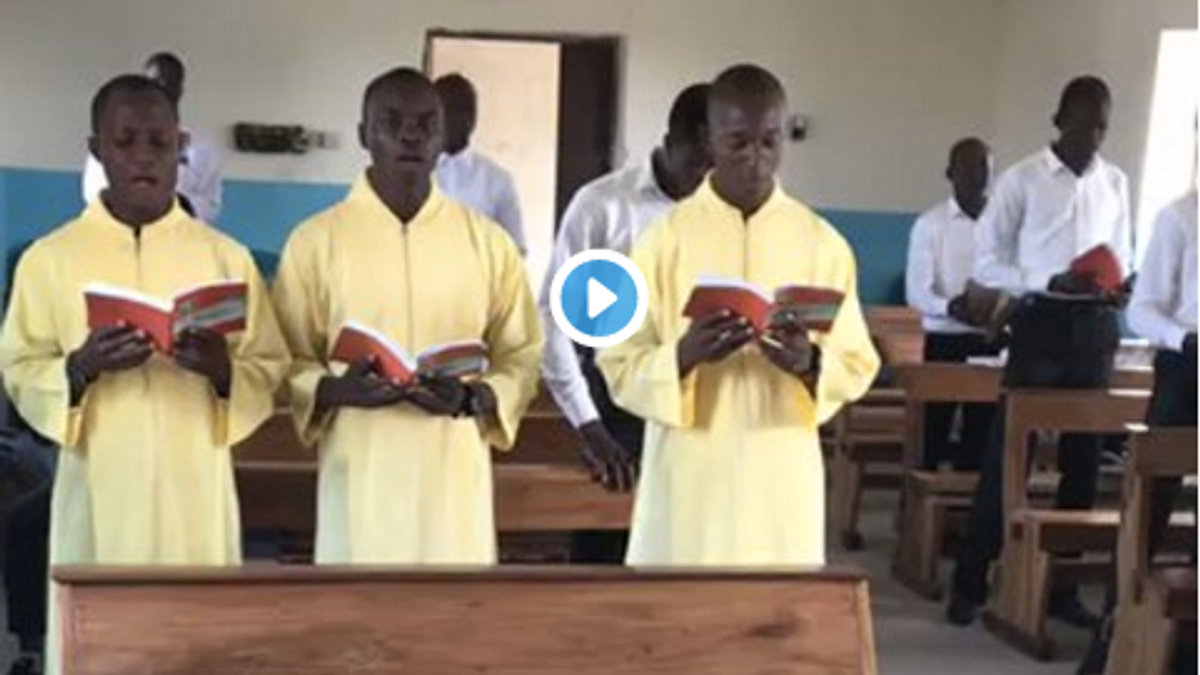 seminaristi-prima-di-essere-rapiti.jpg