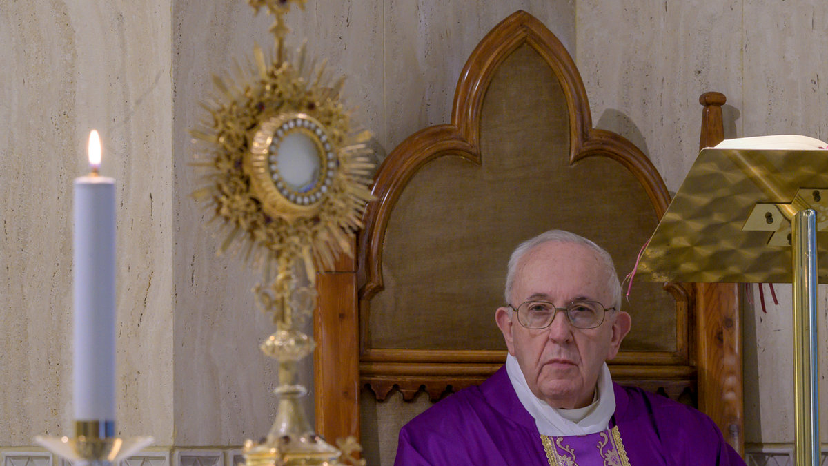 pope-francis-mass-santa-martha-000_1q38mj.jpg