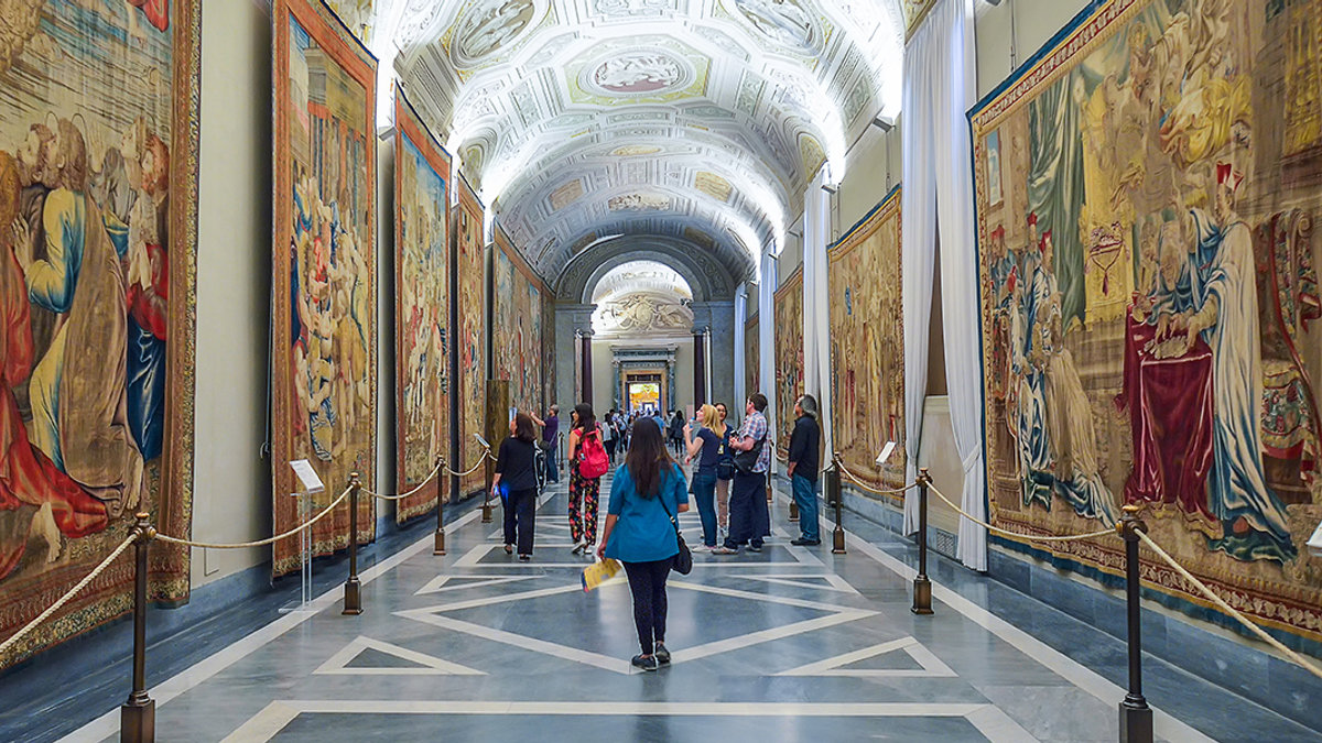 MUZEUM WATYKAŃSKIE