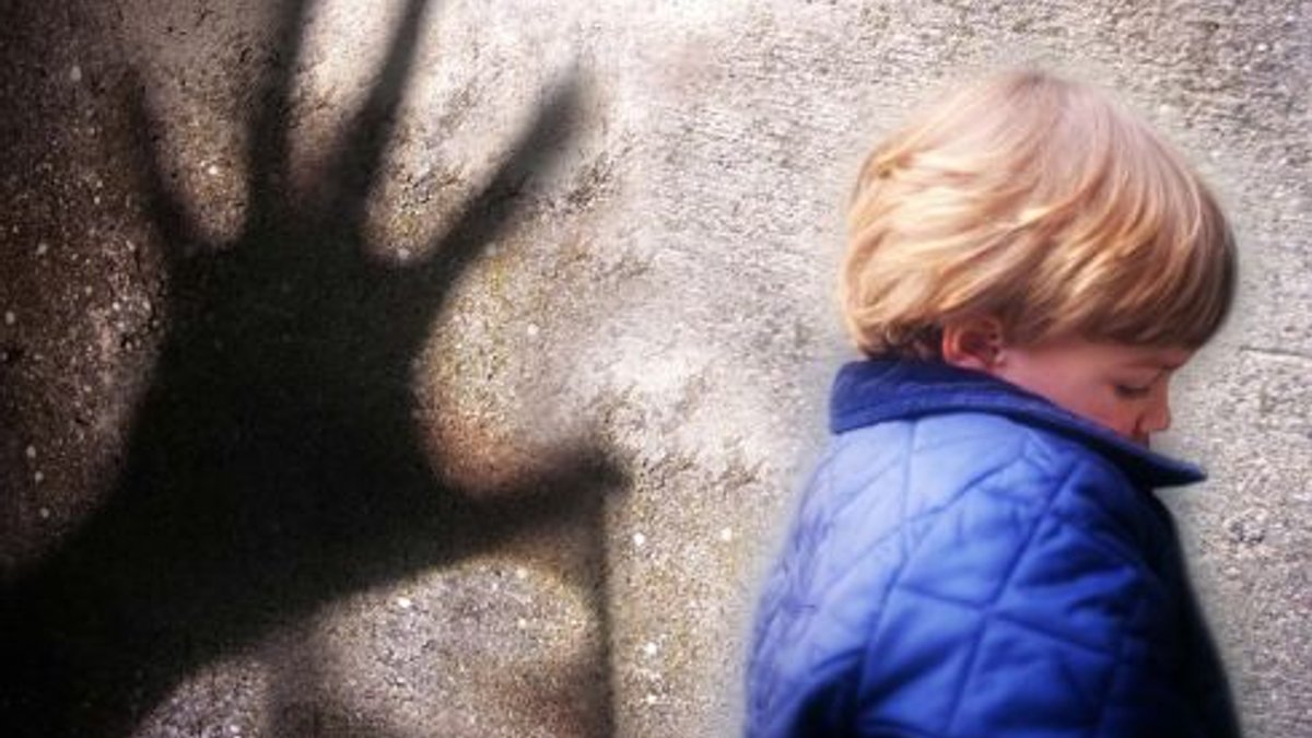 Pedofilia e abuso sexual – es