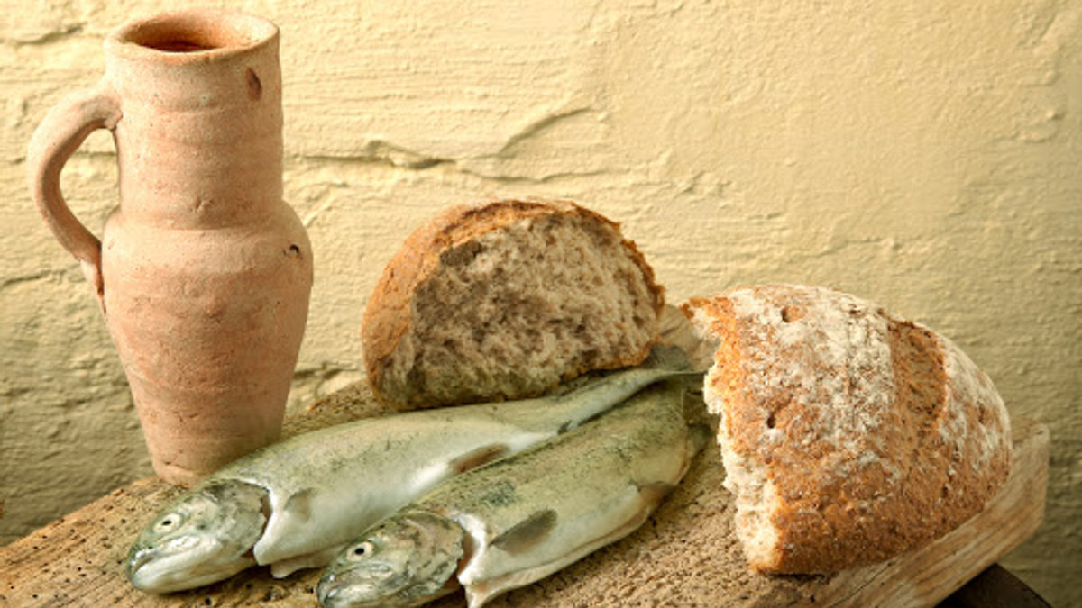 Bread, wine and fish