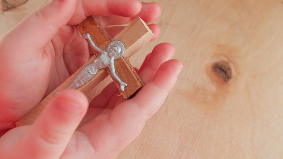 web3-cross-child-jesus-faith.jpg