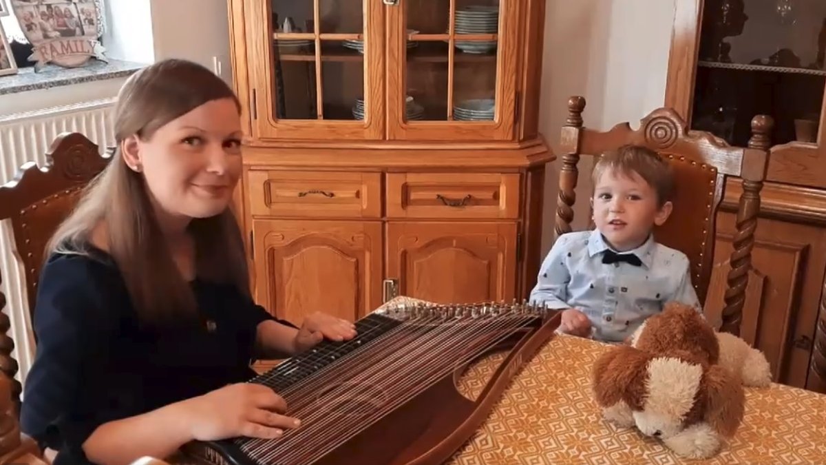 web3-boy-child-music-facebook.jpg
