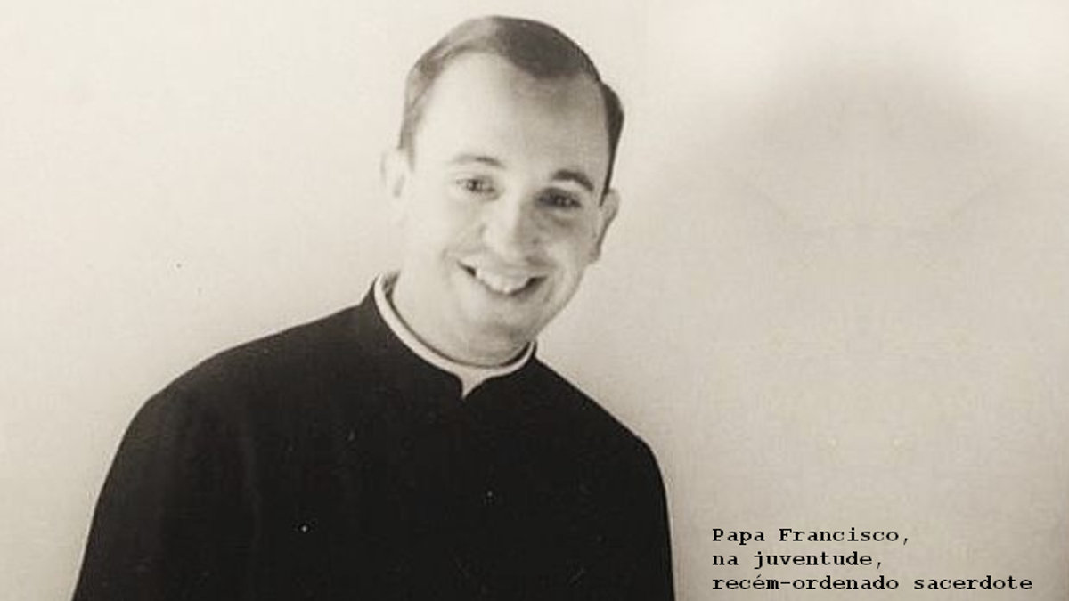 batina-bergoglio.png