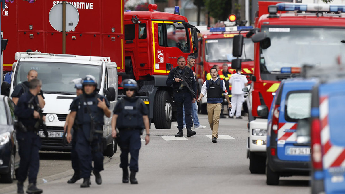 hero-france-attack-000_dk9yq-charly-triballeau-afp-ai.jpg