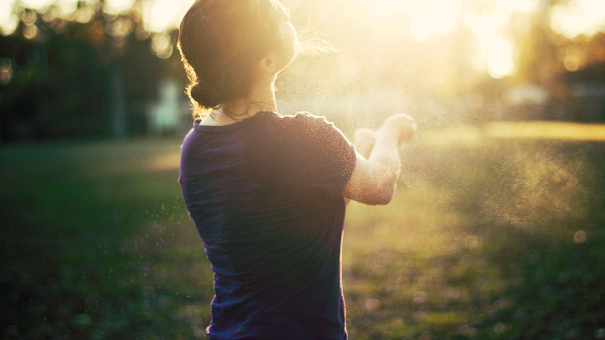 web-woman-girl-sun-sunset-pray-hope-lauren-rushing-cc.jpg