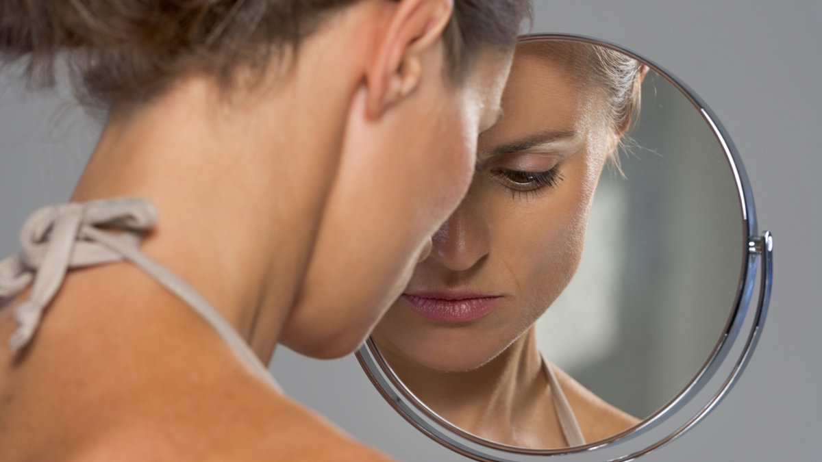 woman-mirror.jpg