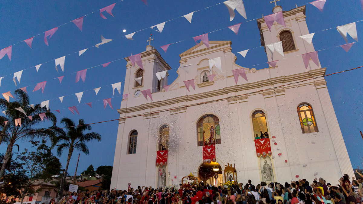 Procissão-de-Pentecostes-2-Andrea-Goldschmidt.jpg