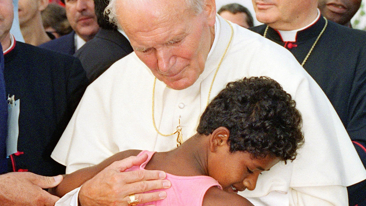 KID, POPE, JOHN PAUL II