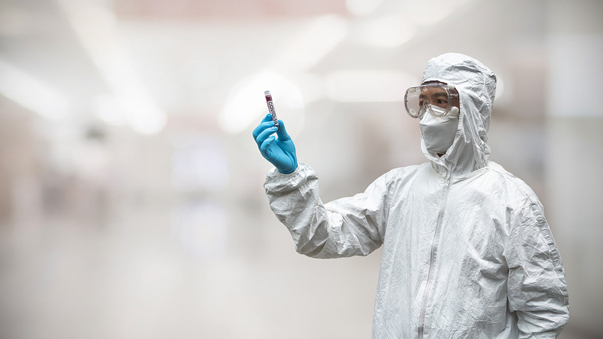 WEB3-VACCINE-COVID-shutterstock_1696488412-Chinnapong.jpg