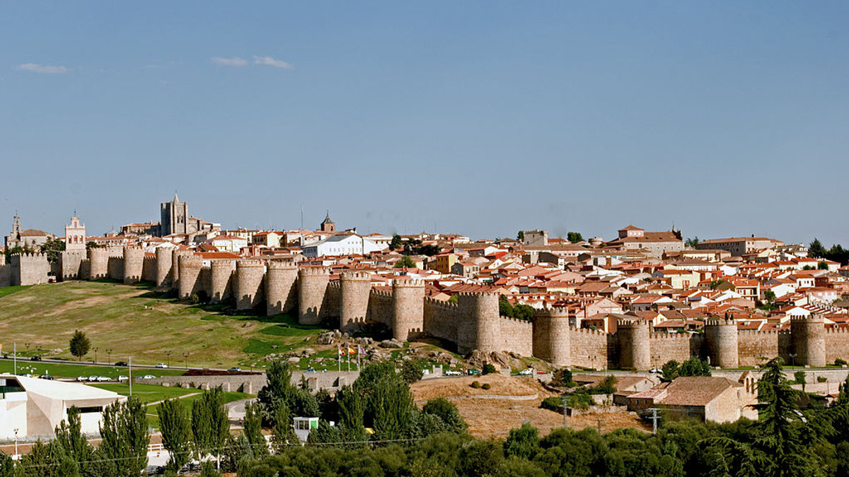 1024px-Avila_001.jpg