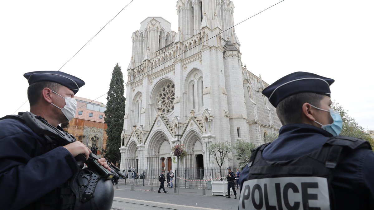 NICE-CHURCH-ATTACK-000_8U48G8.jpg