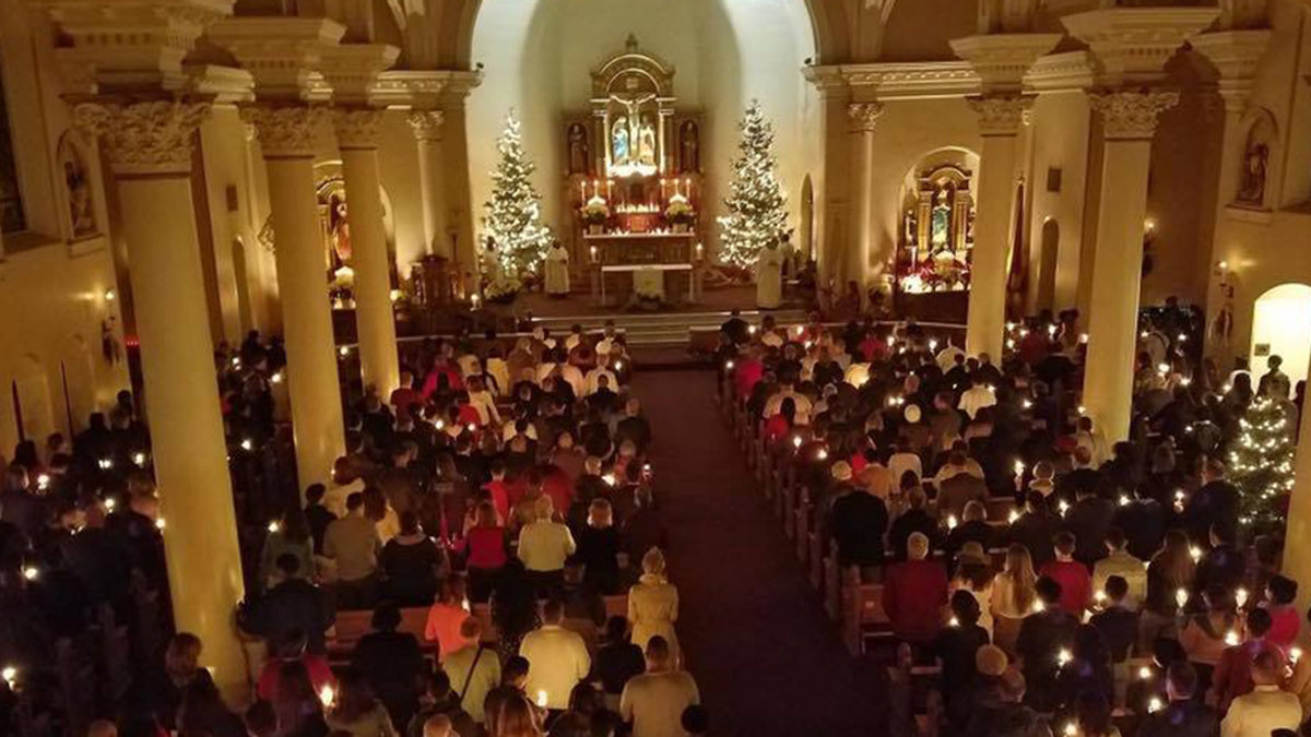 MIDNIGHT MASS; CHRISTMAS;ITALY