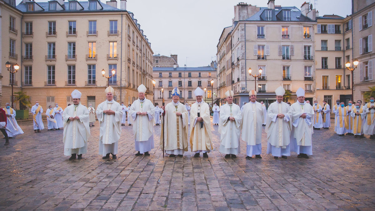 WEB2-MESSE-MGR-AUMONIER-Diocese-de-Versailles-Eglise-catholique-en-Yvelines-.jpg