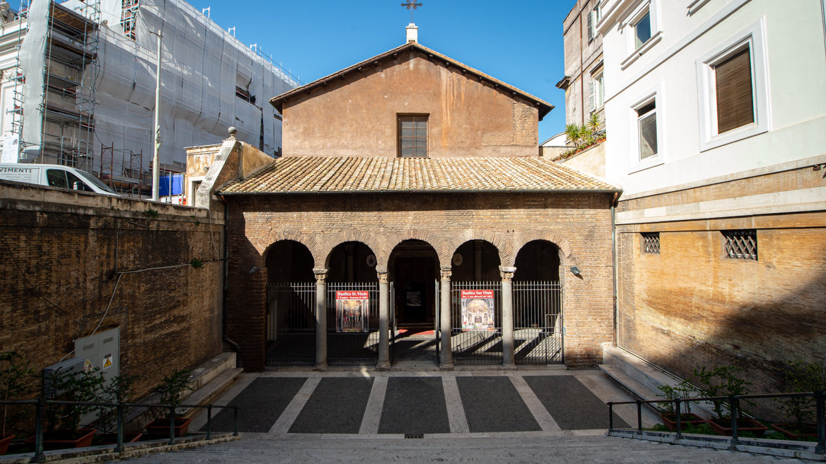 WEB2-AMSV05MAR21-Basilica-di-San-Vitale-Valeria-Gervasio-e-Protasio-in-Fovea-Antoine-Mekary-ALETEIA-AM_7195-2.jpg