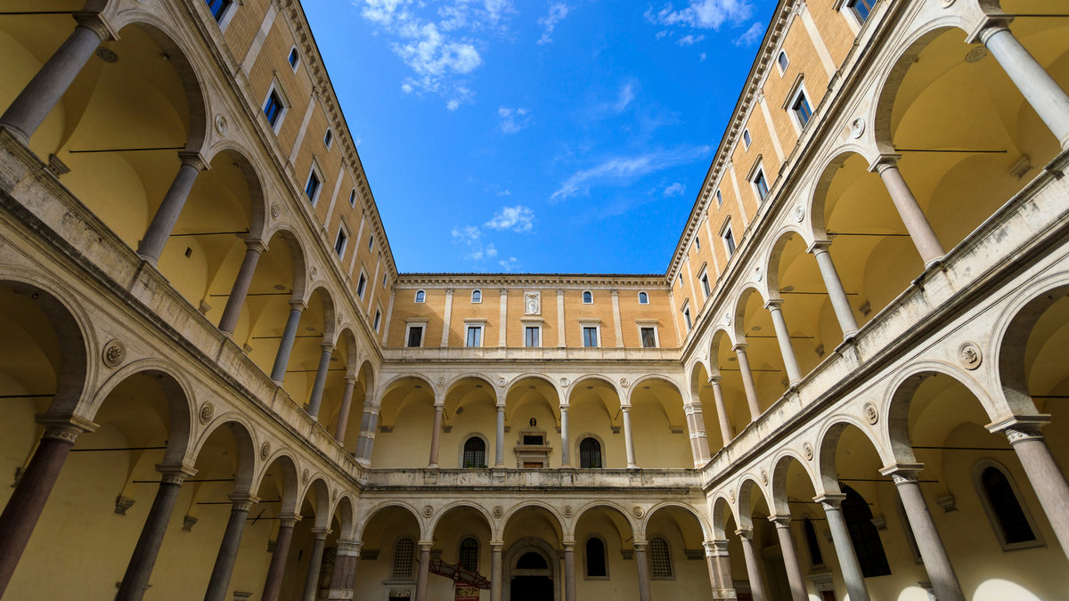 shutterstock_1056969017.jpg