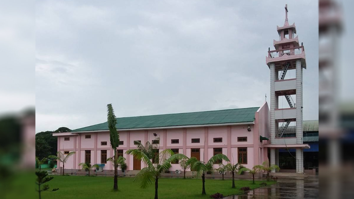 WEB3-Shrine-of-Our-Lady-of-Lourdes-Catholic-Church-Nyaunglebinok.jpg