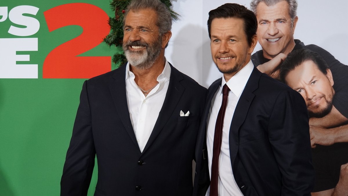 WAHLBERG; GIBSON