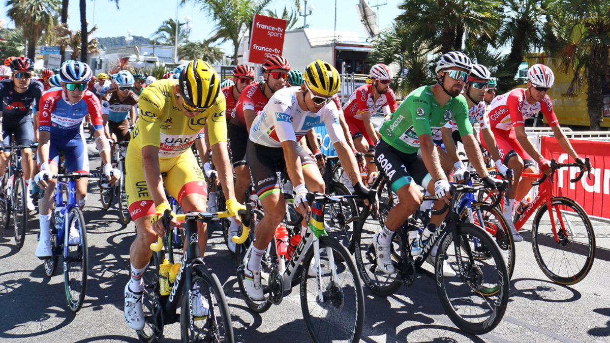 TOUR DE FRANCE