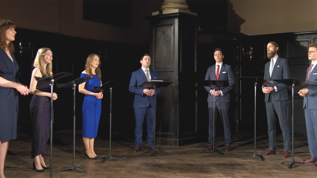 VOCES8