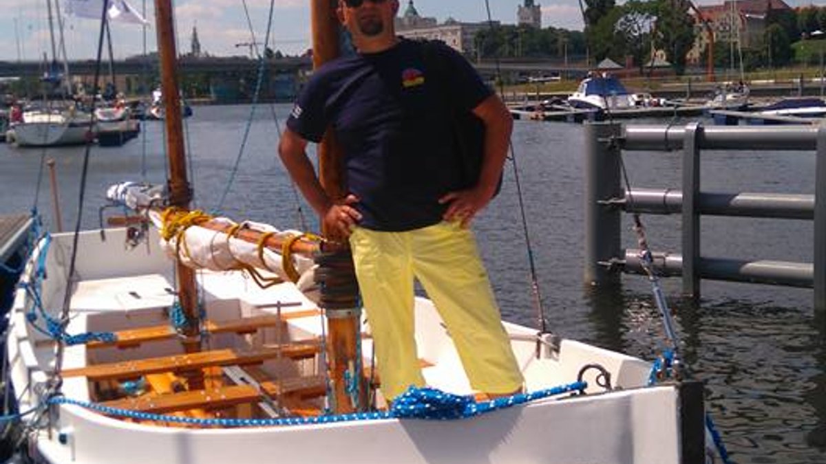 DAREK BOROWIAK