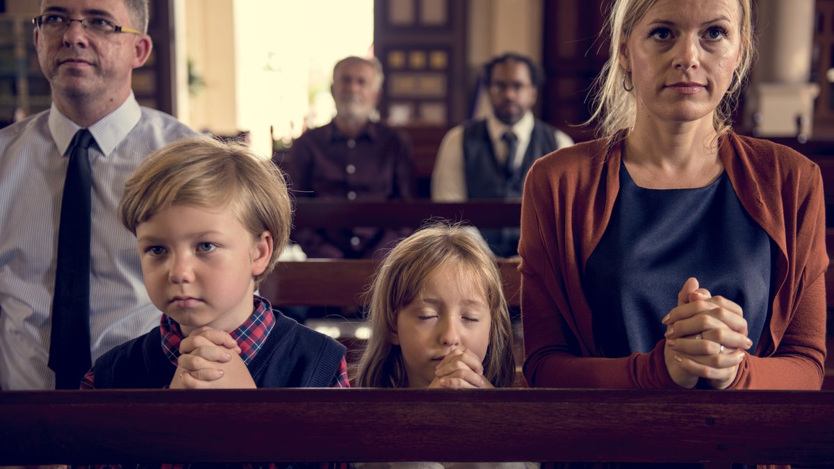 people-church-shutterstock_584881627.jpg