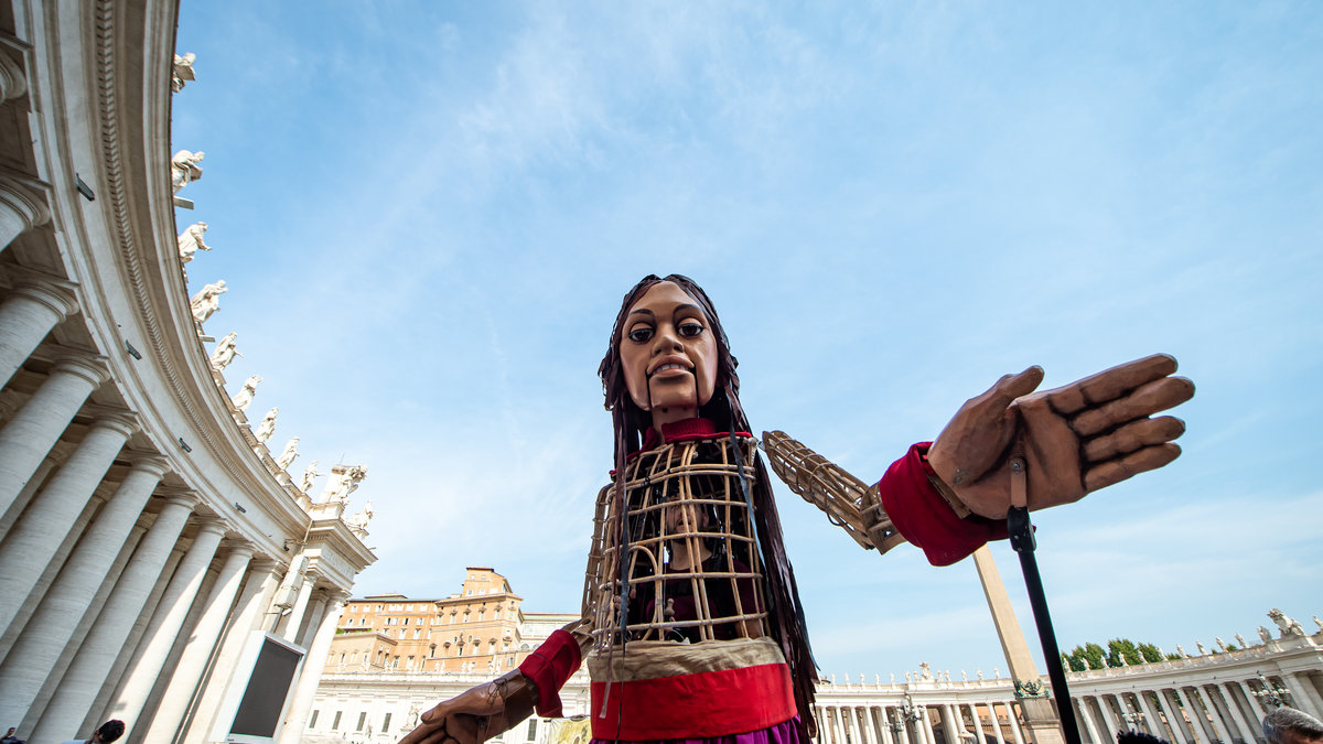 WEB-AMAS1021-AMAL-Saint-peters-Square-VATICAN-Antoine-Mekary-ALETEIA-AM_0739.jpg