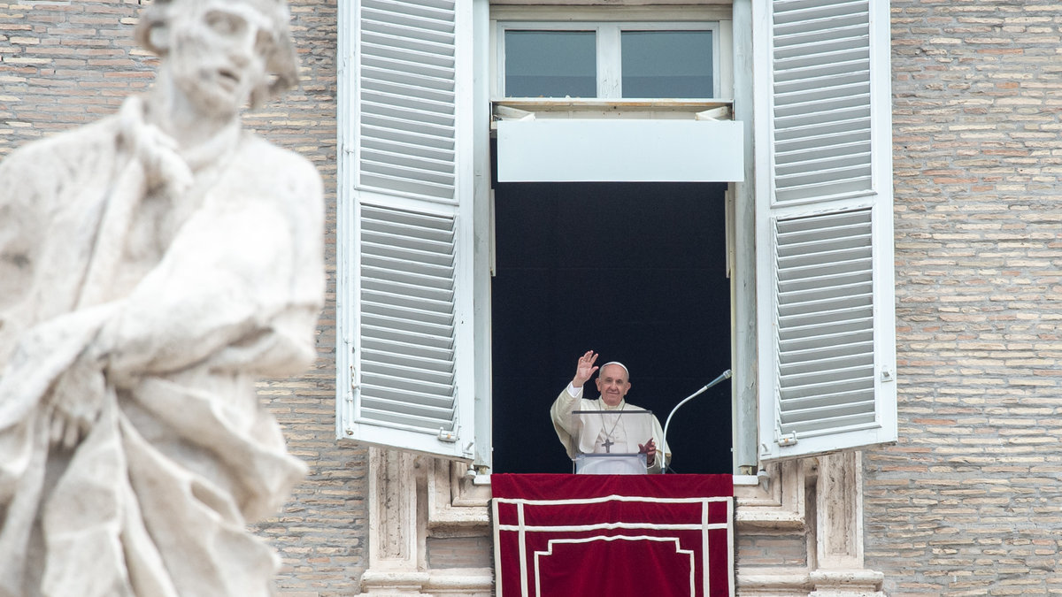 WEB2-AMAS2621-POPE-FRANCIS-Antoine-Mekary-ALETEIA-AM_1746.jpg